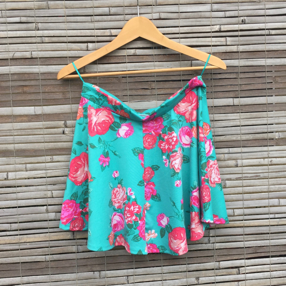 CUTE + RETRO ! AMBIANCE APPAREL . FLORAL SKATER SKIRT . BRIGHT HAPPY COLORS - Picture 2 of 8
